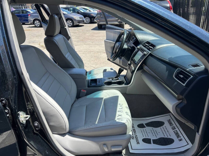 2017 Toyota Camry XLE