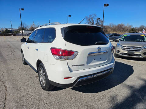 2016 Nissan Pathfinder S