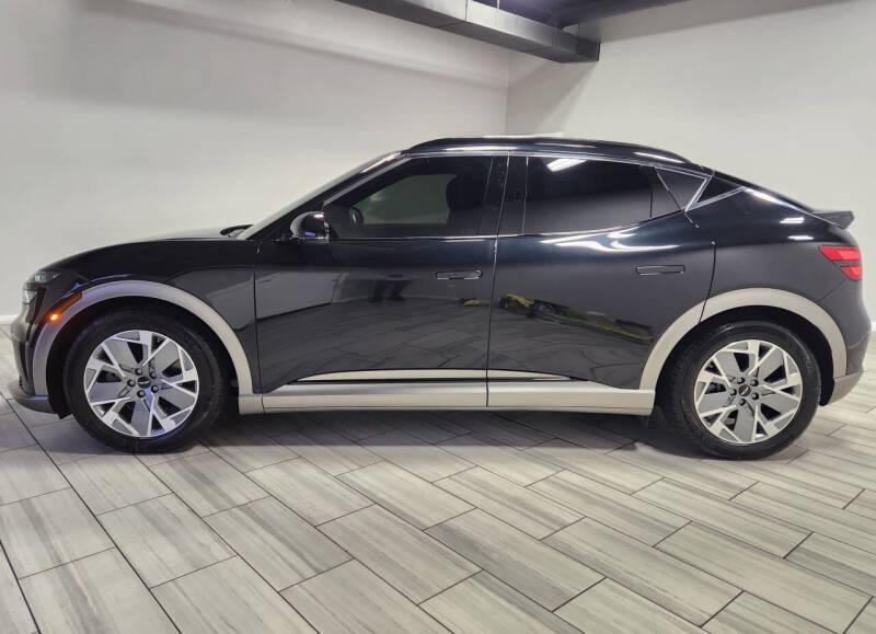2025 Genesis GV60 Standard