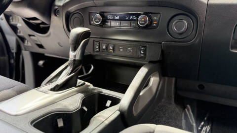 2023 Nissan Frontier SV