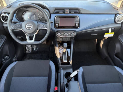 2025 Nissan Versa SV