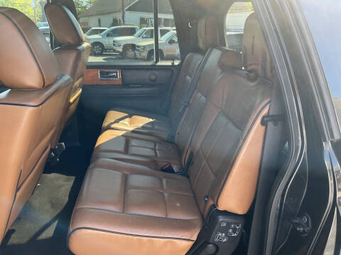 2011 Lincoln Navigator L