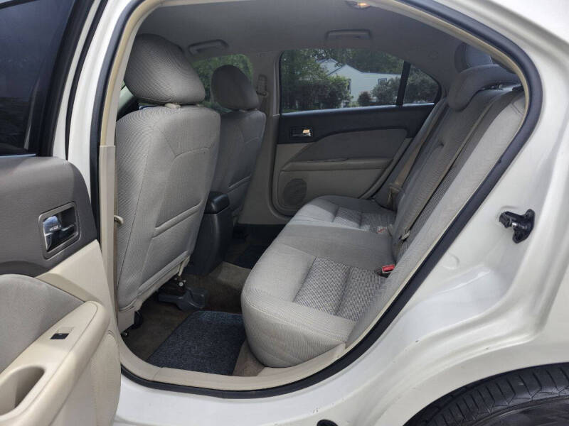 2012 Ford Fusion SE