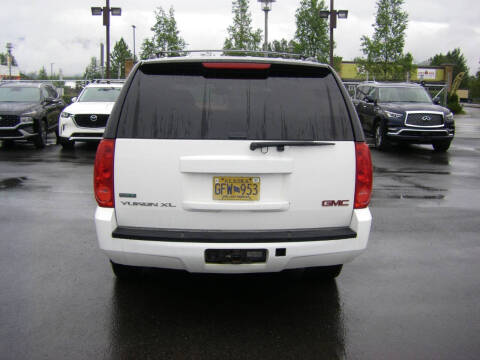 2011 GMC Yukon XL SLE