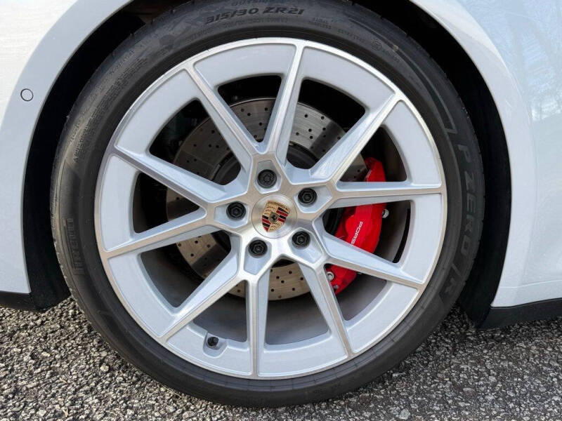 2026 Porsche 911 Carrera GTS