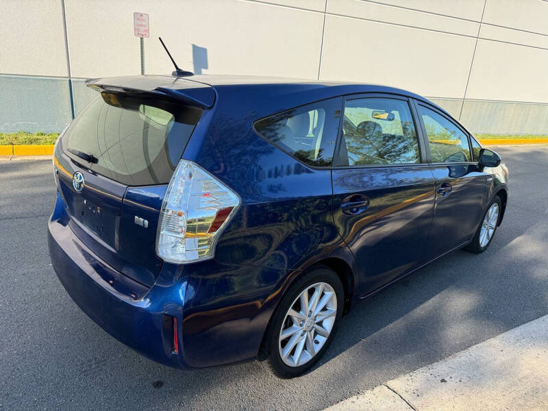 2012 Toyota Prius v Three