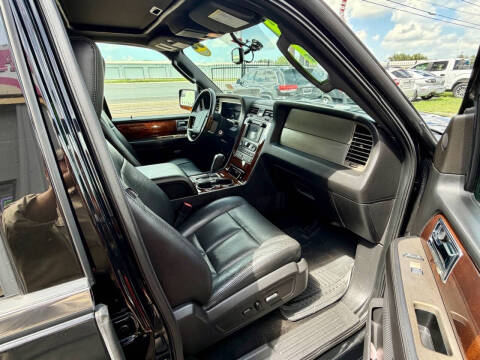 2013 Lincoln Navigator L