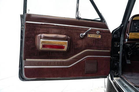 1987 Jeep Grand Wagoneer