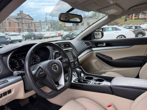 2016 Nissan Maxima