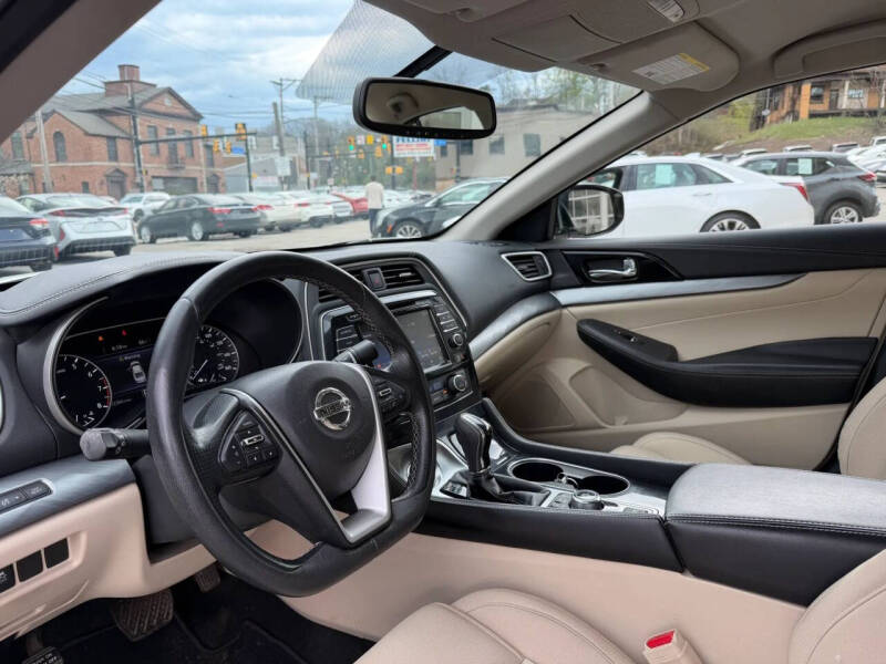 2016 Nissan Maxima