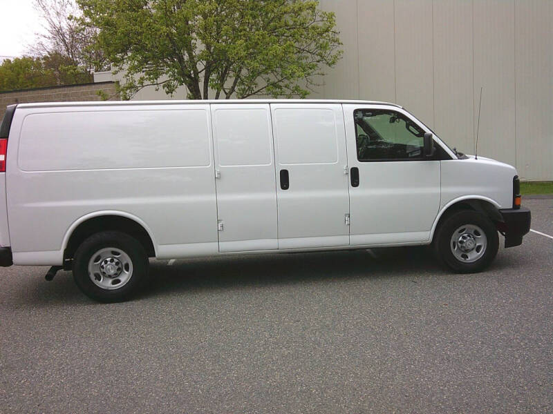 Used 2017 Chevrolet Express Cargo Work Van with VIN 1GCZGHFF8H1245731 for sale in Woburn, MA
