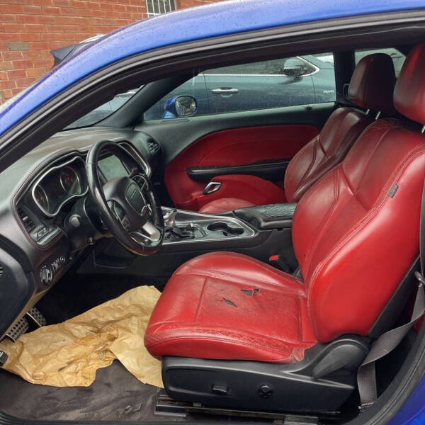 2018 Dodge Challenger SXT Plus
