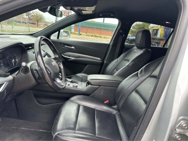 2020 Cadillac XT4 Premium Luxury