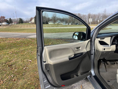2016 Toyota Sienna L 7-Passenger
