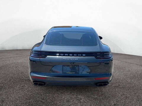 2018 Porsche Panamera