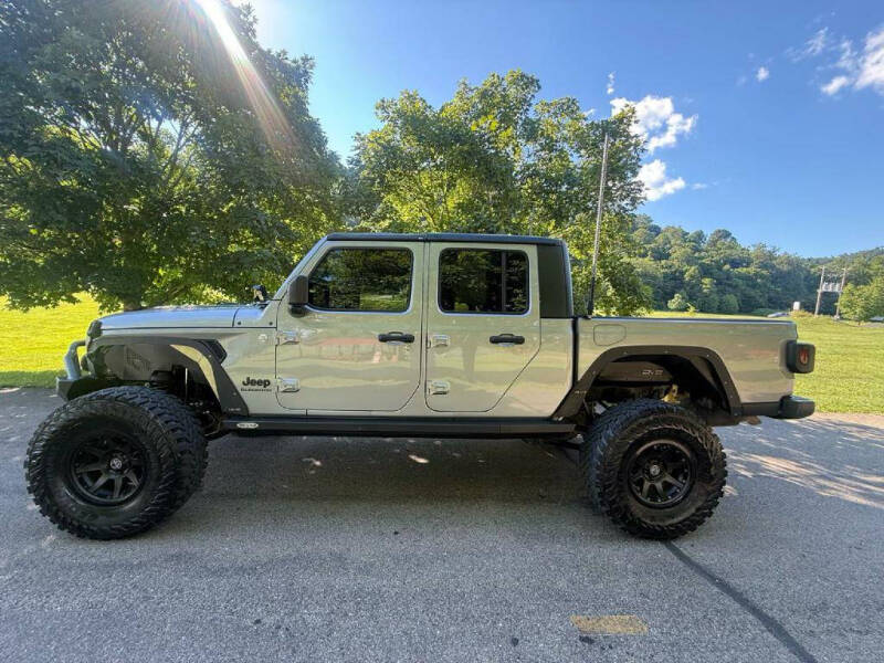2020 Jeep Gladiator Sport