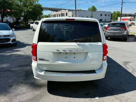 2020 Dodge Grand Caravan SE Plus