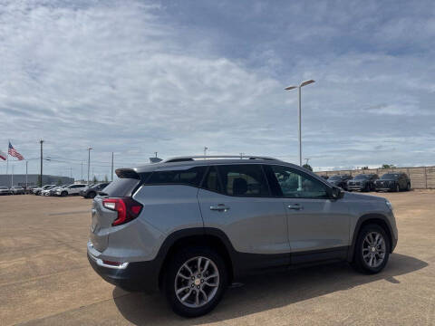 2024 GMC Terrain SLT