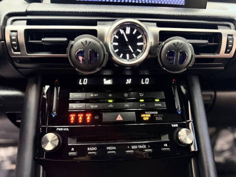 2022 Lexus IS 300
