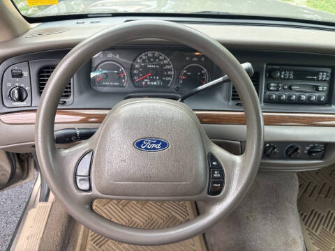 2002 Ford Crown Victoria