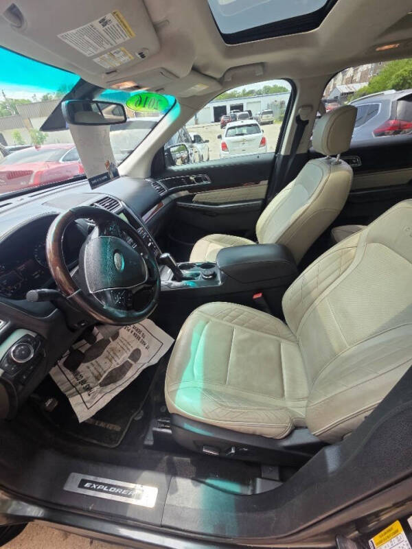 2016 Ford Explorer Platinum