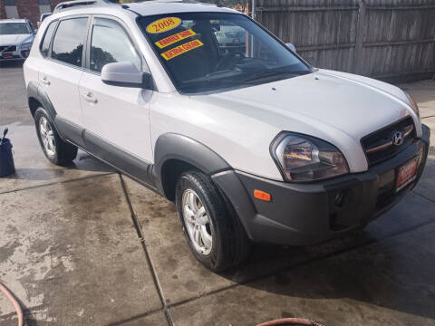 2008 Hyundai Tucson for sale at KENNEDY AUTO CENTER in Bradley IL