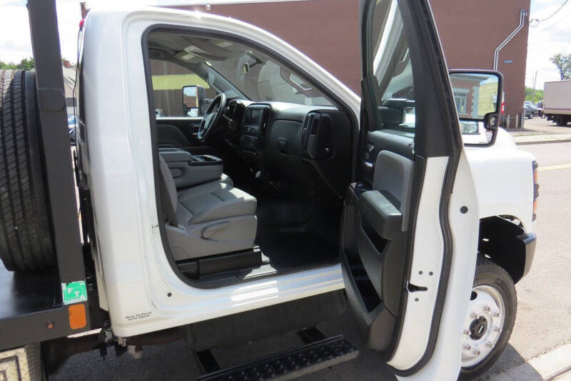 2020 International CV515