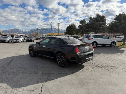 2018 Chrysler 300 S