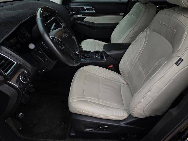 2017 Ford Explorer Platinum