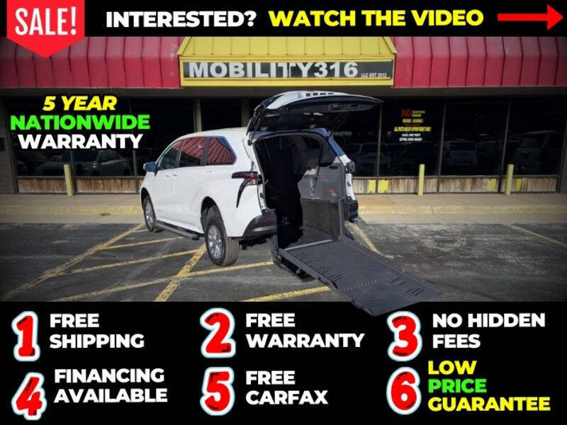 2025 Toyota Sienna LE 8-Passenger