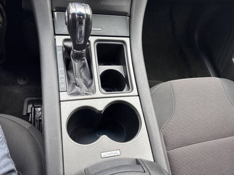 2018 Ford Taurus SEL