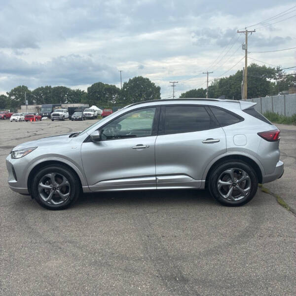 2024 Ford Escape Hybrid ST-Line Select