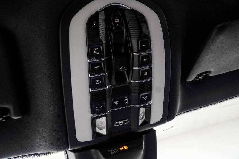 2018 Porsche Macan S