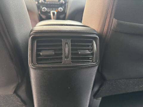 2017 Nissan Rogue Sport SV