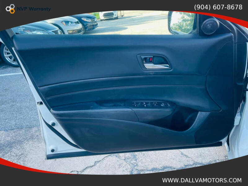 2013 Acura ILX 2.0L w/Premium