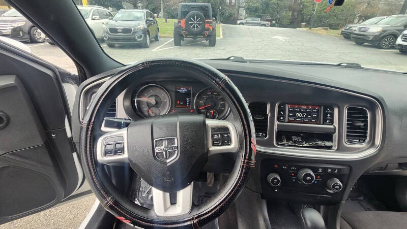 2013 Dodge Charger SE