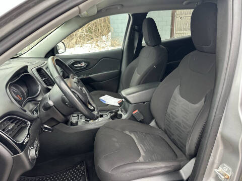 2019 Jeep Cherokee Latitude