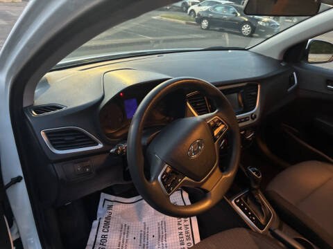 2019 Hyundai Accent SE