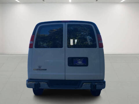 2024 Chevrolet Express 2500