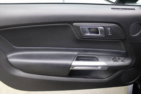 2021 Ford Mustang EcoBoost