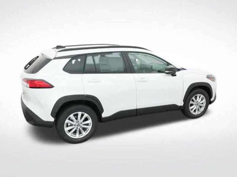 2025 Toyota Corolla Cross LE