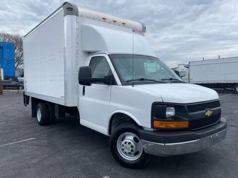 2016 Chevrolet Express Cutaway for sale at Speedway Motors in Paterson NJ