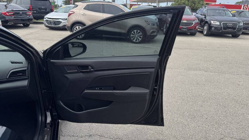 2019 Hyundai Elantra Sport
