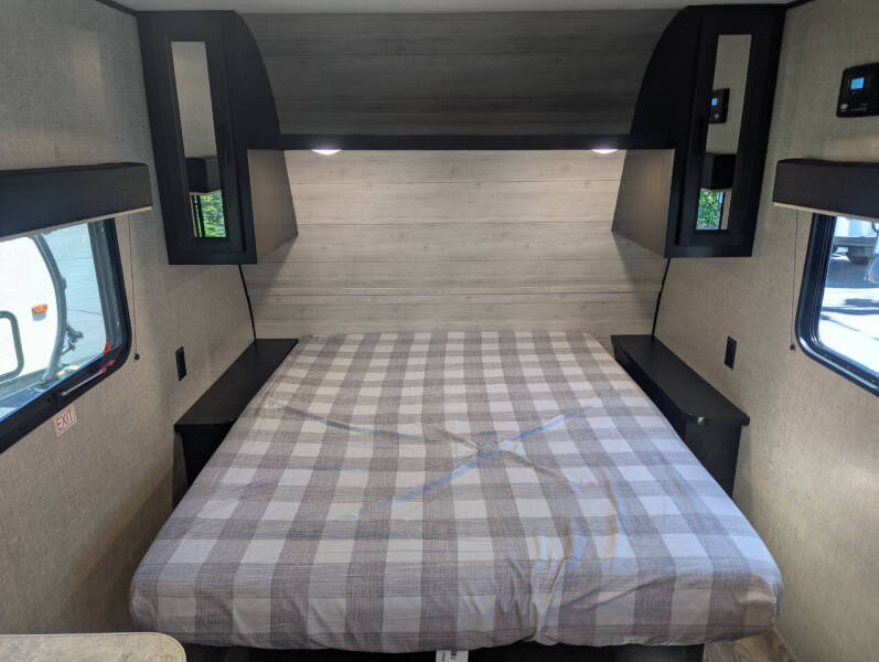 2022 Jayco Jay Flight SLX 195RB / 21ft