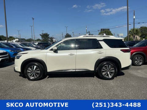 2023 Nissan Pathfinder SL