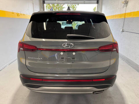 2022 Hyundai Santa Fe SE
