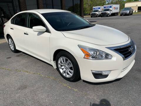 2014 Nissan Altima for sale at East Carolina Auto Exchange in Greenville NC