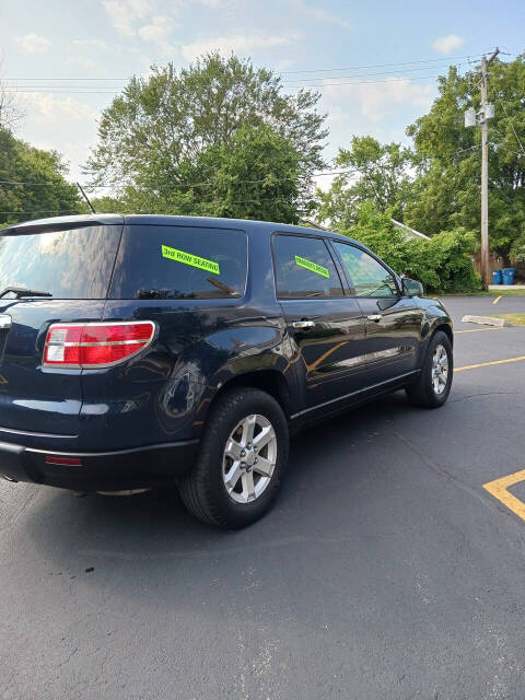 2008 Saturn Outlook for sale at LB's Discount Auto Sales in Steger, IL