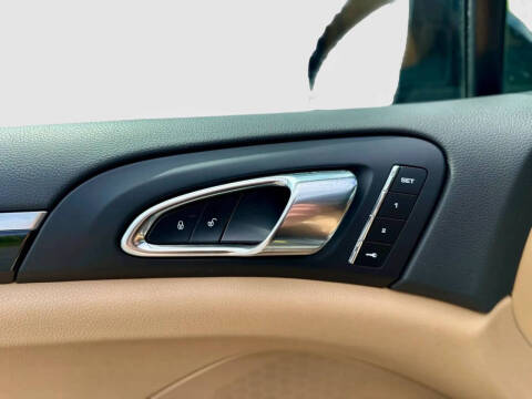 2016 Porsche Cayenne S E-Hybrid