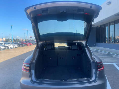 2017 Porsche Macan